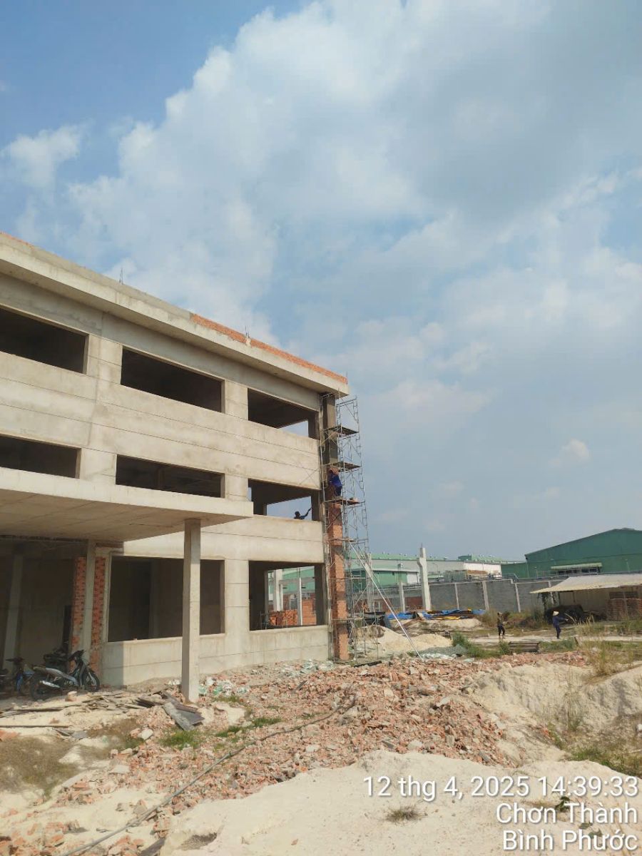 Nhà xưởng tiền chế là gì? Ưu nhược điểm và ứng dụng thực tế